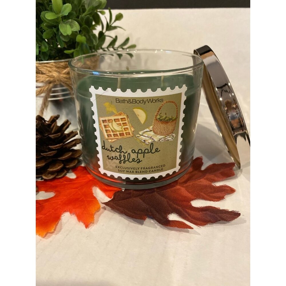 Bath & Body Works “Dutch Apple Waffles” NEW 3 Wick Candle